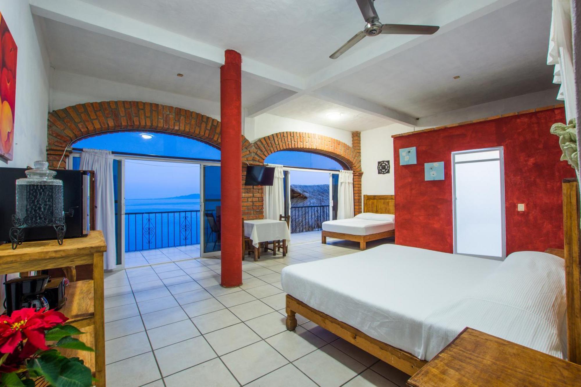 Traditional Sierra Leon Oceanfront Rooms - Adults Only Puerto Vallarta Exterior photo