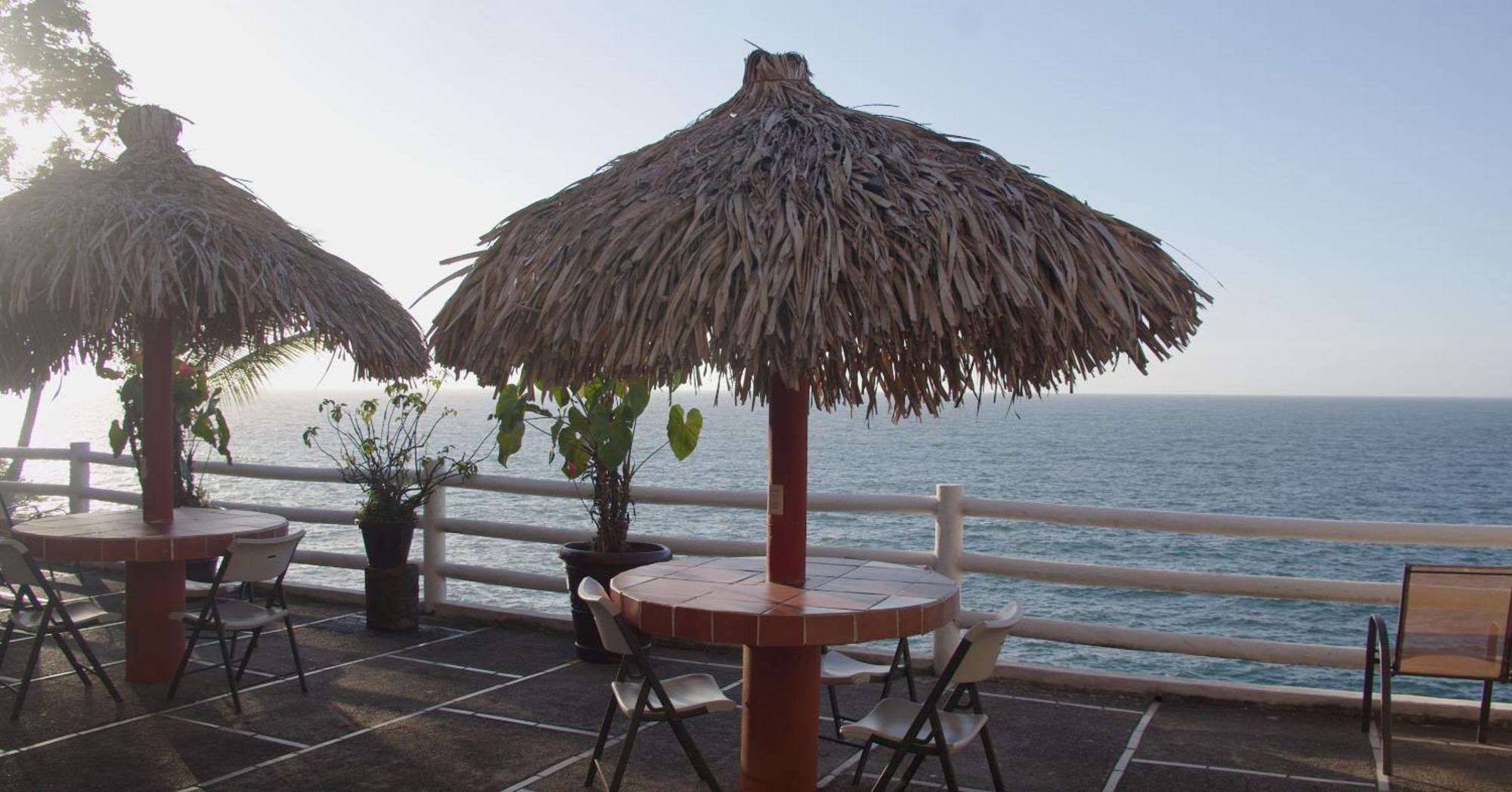 Traditional Sierra Leon Oceanfront Rooms - Adults Only Puerto Vallarta Exterior photo